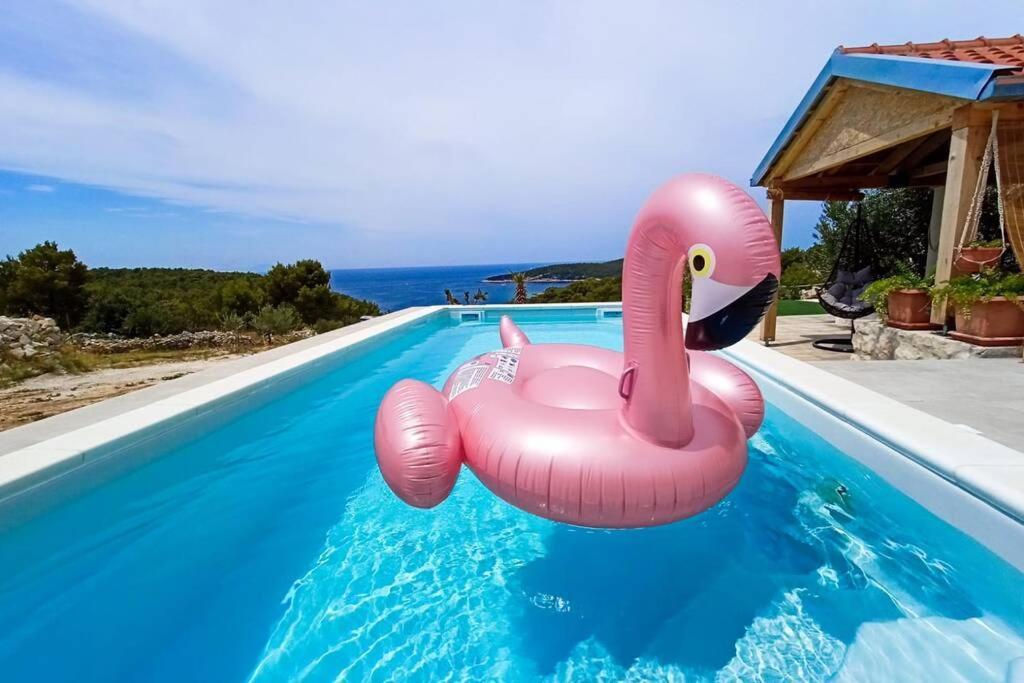 Isolated Paradise Adio Mare Milna  Eksteriør billede