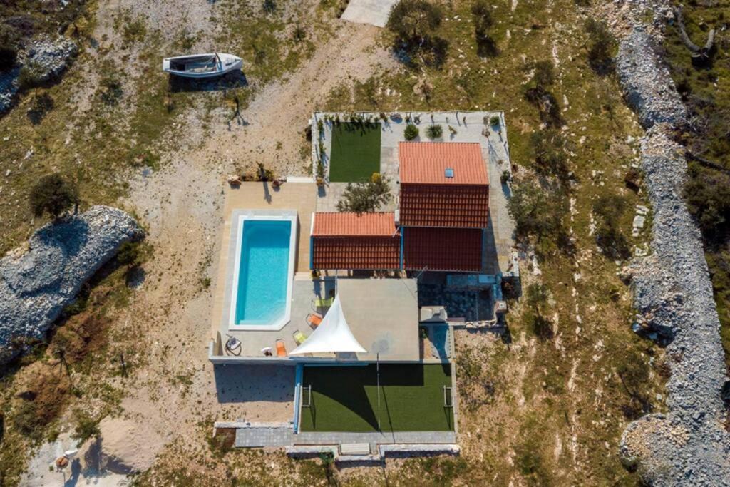 Isolated Paradise Adio Mare Milna  Eksteriør billede